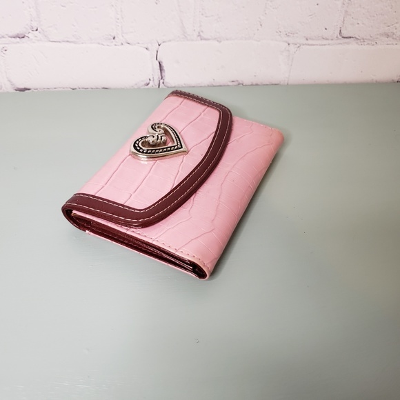 Pink Wallet - Picture 3 of 8